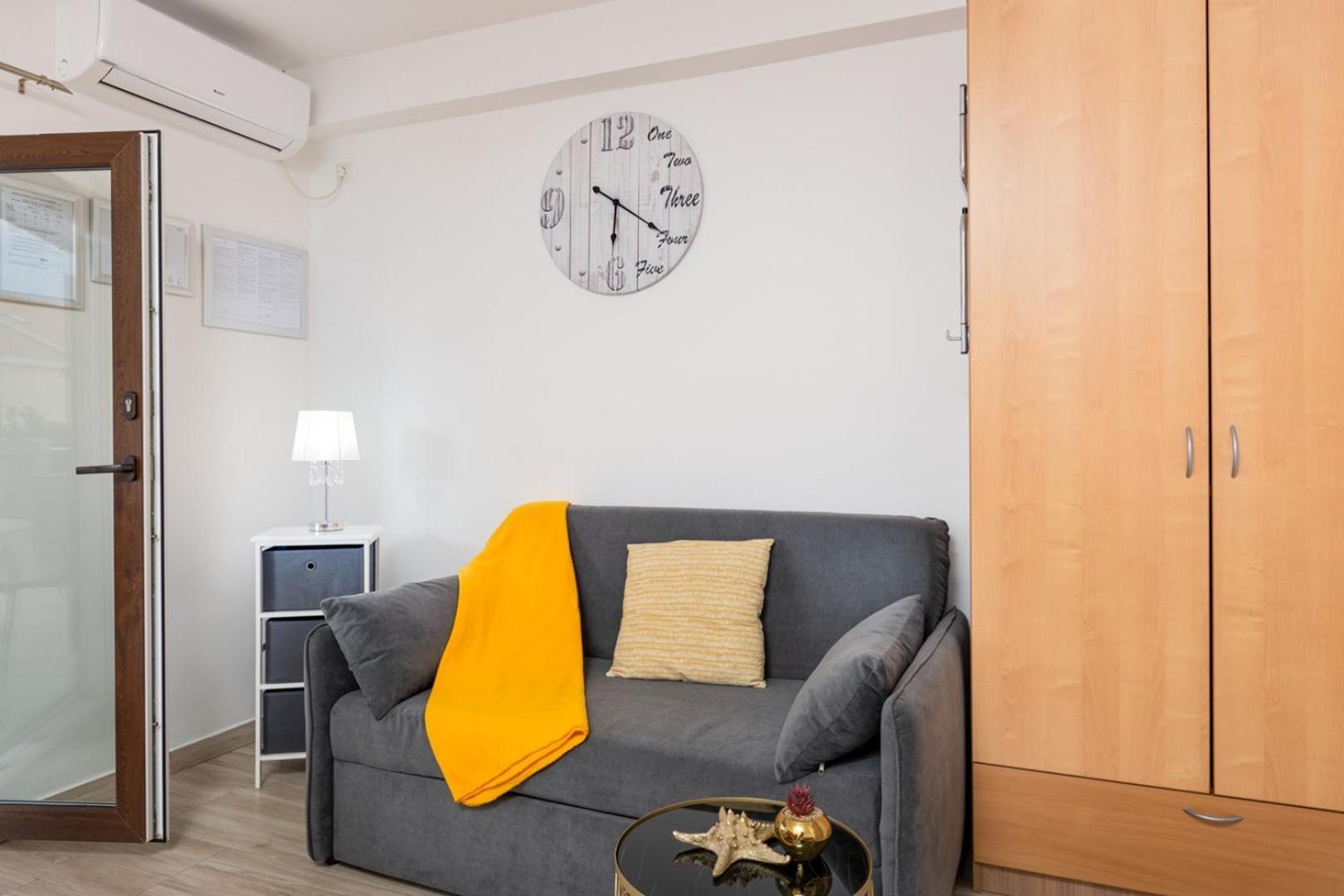Apartments Tea Malinska Bagian luar foto