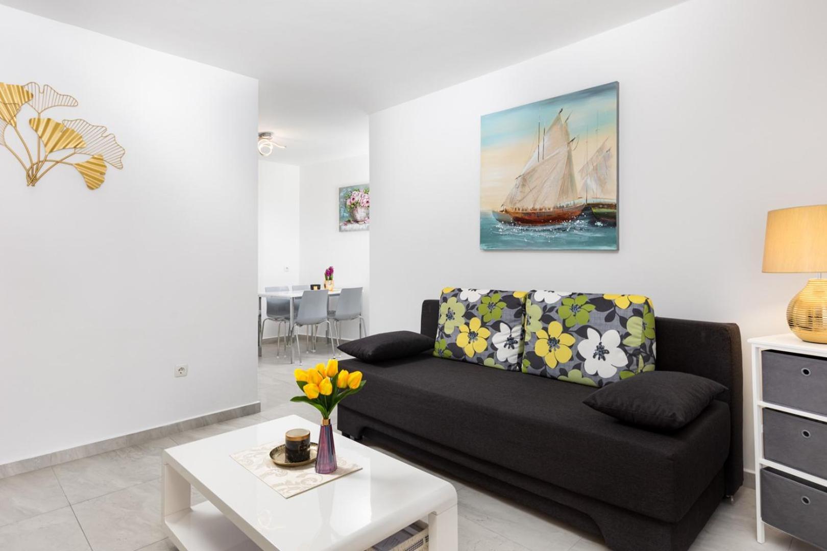 Apartments Tea Malinska Bagian luar foto